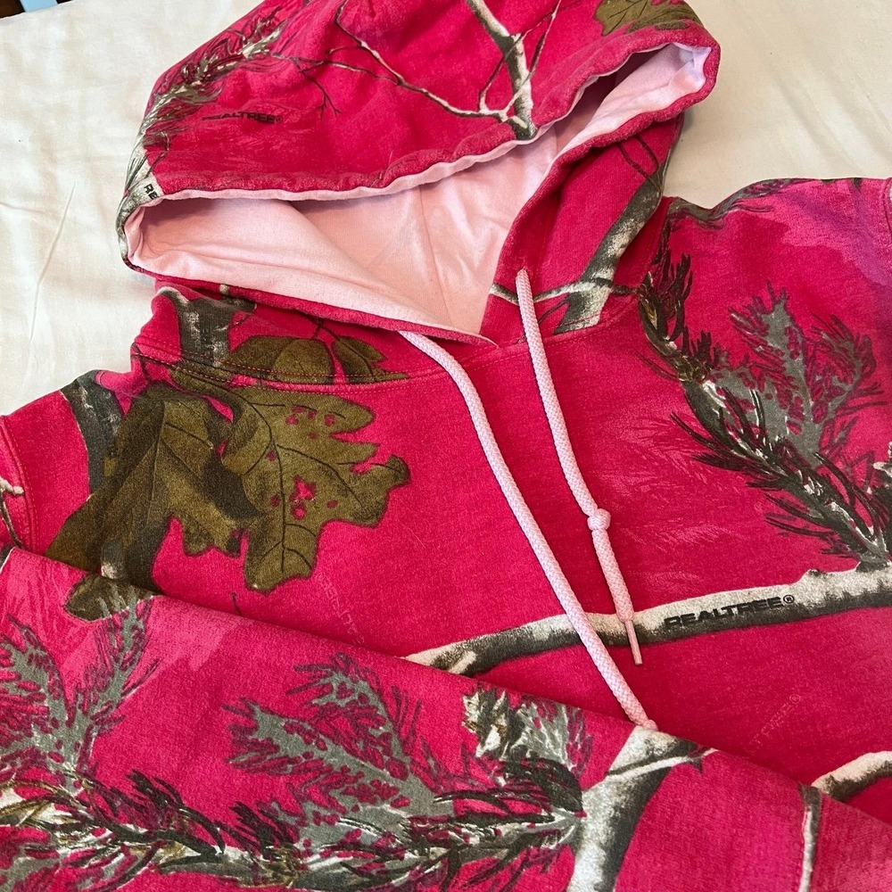 Realtree Pink Camo Hoodie women's medium (2628)